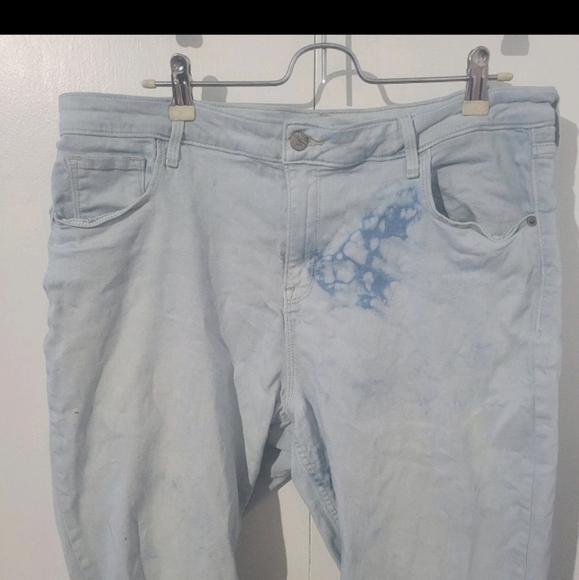 Old Navy Light Blue Rockstar Jeans - Picture 2 of 7